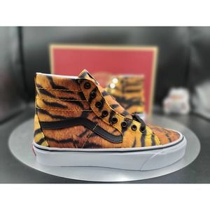 Vans Sk8-Hi 'Tiger/True White' Women's Size 7 VN0A4U168WP